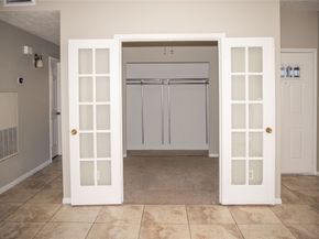 2323 Fairwind Drive 209, Houston TX 77062