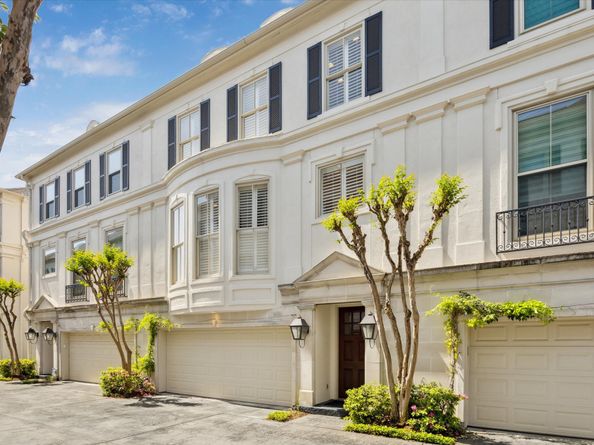 190 Oak Place, Houston TX 77006