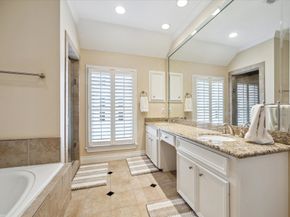 190 Oak Place, Houston TX 77006
