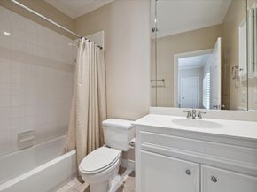 190 Oak Place, Houston TX 77006