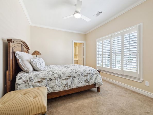 190 Oak Place, Houston TX 77006