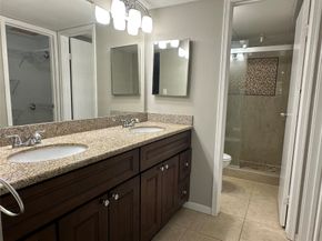 2120 El Paseo Street 806, Houston TX 77054