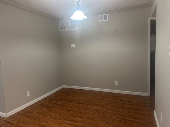 2120 El Paseo Street 806, Houston TX 77054