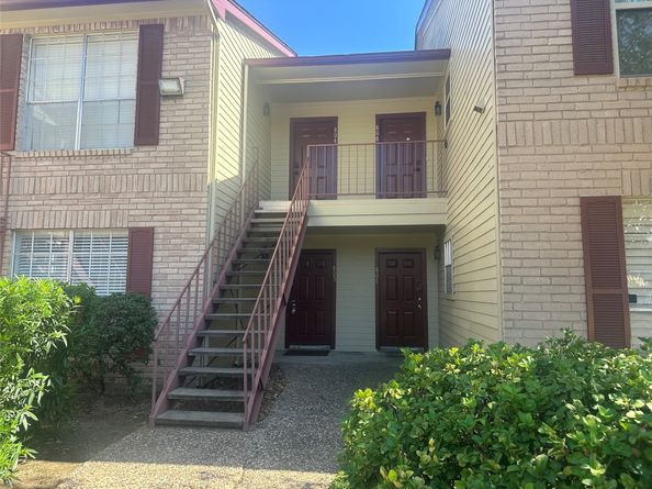 2120 El Paseo Street 806, Houston TX 77054
