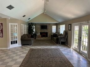 2120 El Paseo Street 806, Houston TX 77054