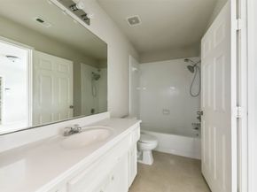 7019 Woodridge Square Drive, Houston TX 77087
