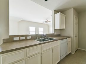 7019 Woodridge Square Drive, Houston TX 77087