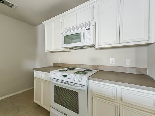 7019 Woodridge Square Drive, Houston TX 77087