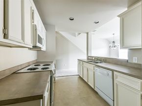 7019 Woodridge Square Drive, Houston TX 77087