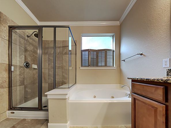 15 Fillgrove Place, The Woodlands TX 77382