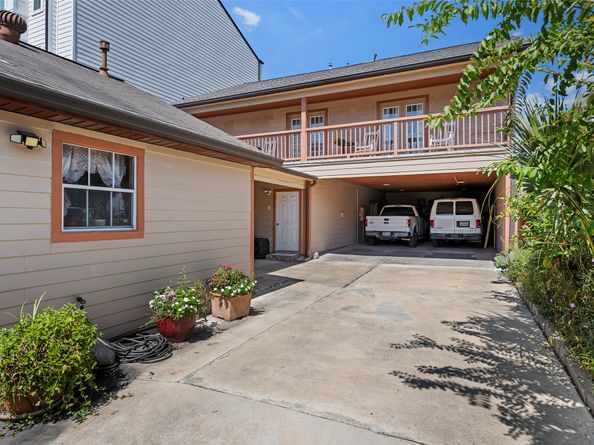 1131 W 22nd Street, Houston TX 77008