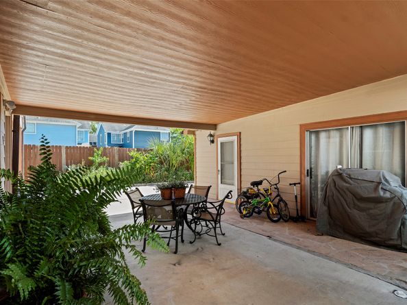 1131 W 22nd Street, Houston TX 77008