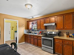 1131 W 22nd Street, Houston TX 77008