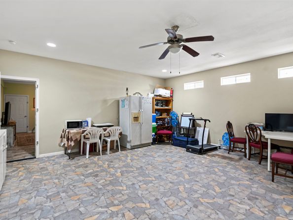1131 W 22nd Street, Houston TX 77008