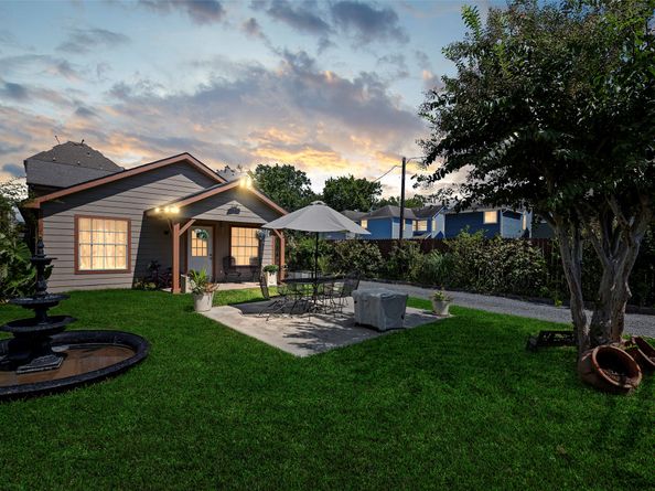 1131 W 22nd Street, Houston TX 77008