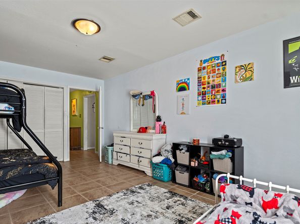 1131 W 22nd Street, Houston TX 77008