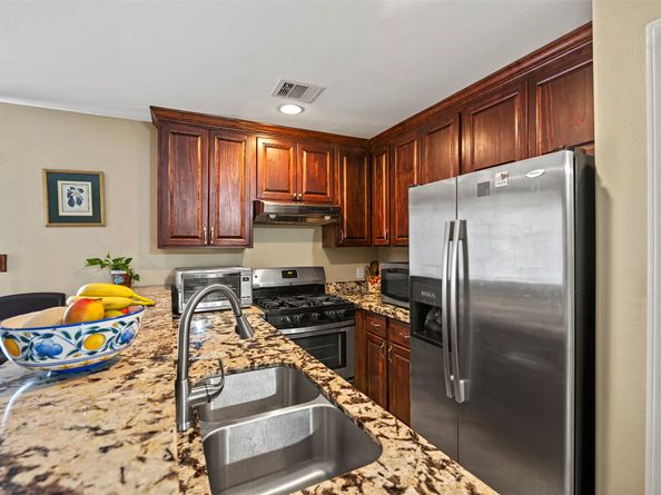 1131 W 22nd Street, Houston TX 77008