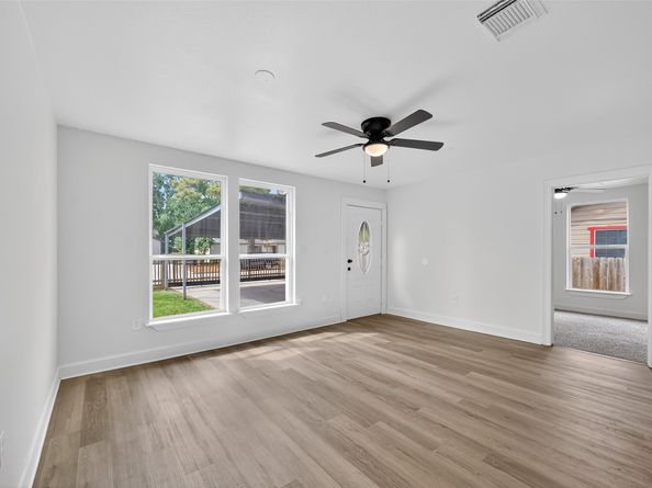 9037 Linda Vista Road, Houston TX 77078