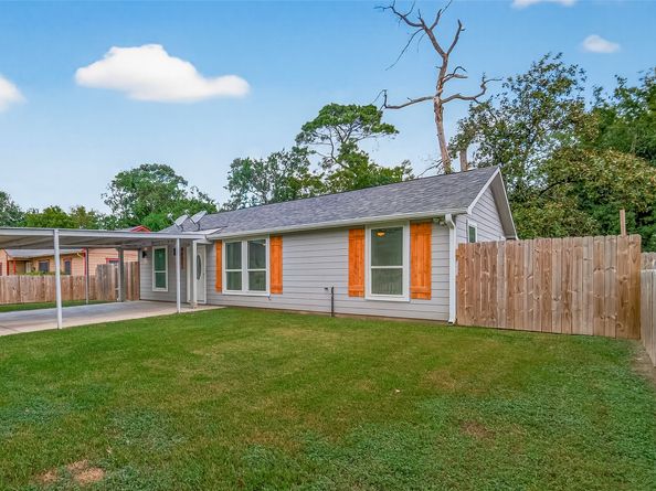 9037 Linda Vista Road, Houston TX 77078