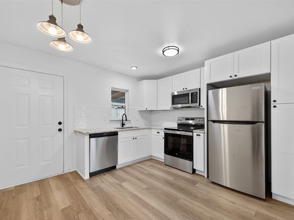 9037 Linda Vista Road, Houston TX 77078