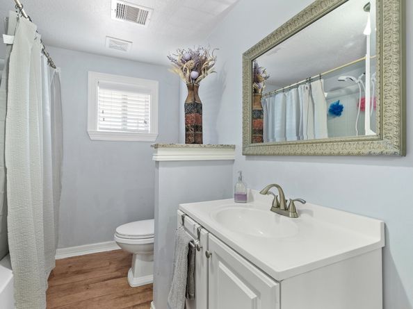 230 Busch Street, Houston TX 77060