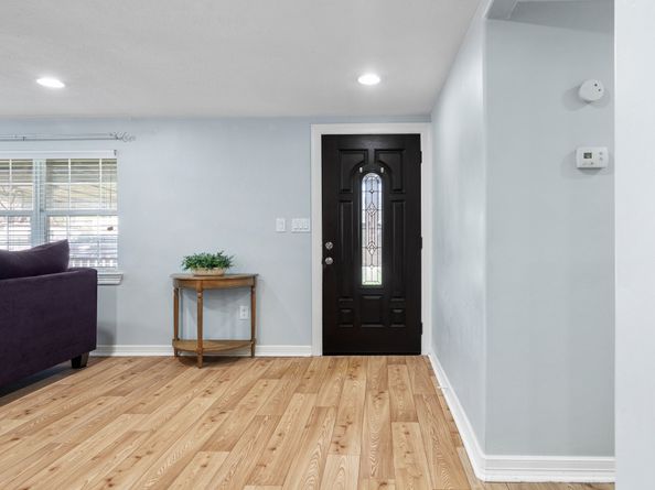 230 Busch Street, Houston TX 77060