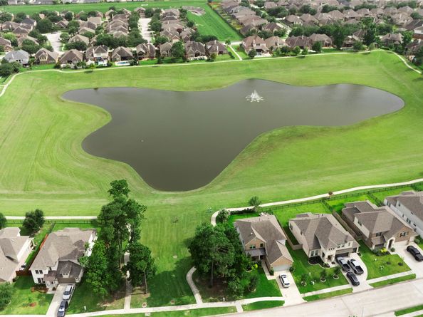 26036 Kings Mill Crest Drive, Kingwood TX 77339