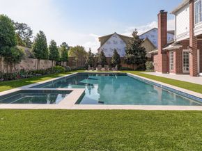10811 Briar Branch Lane, Hunters Creek Village TX 77024