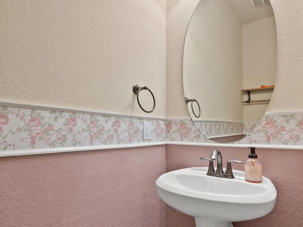 23468 Aiken Woods Drive, New Caney TX 77357