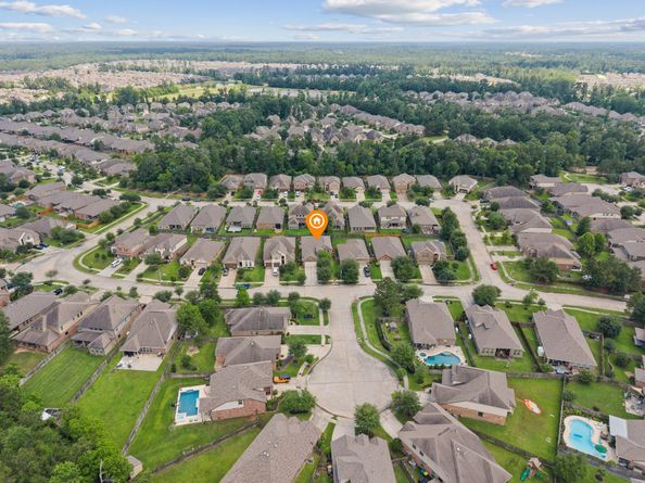 23468 Aiken Woods Drive, New Caney TX 77357