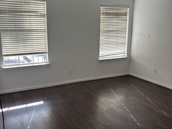 2333 Bering Drive 126, Houston TX 77057