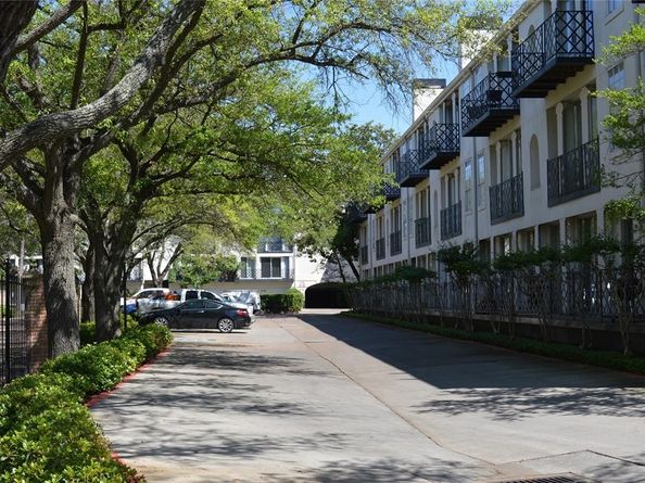 2333 Bering Drive 126, Houston TX 77057