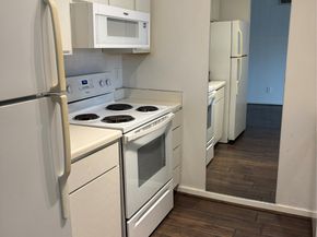 2333 Bering Drive 126, Houston TX 77057