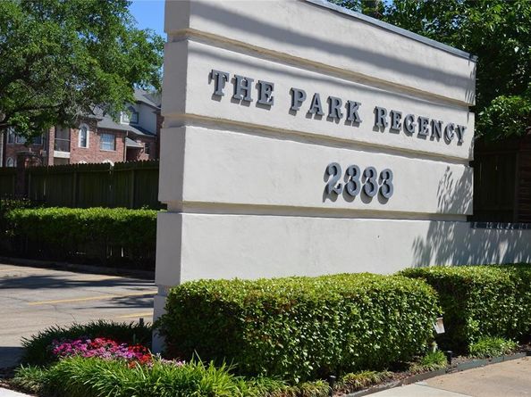 2333 Bering Drive 126, Houston TX 77057