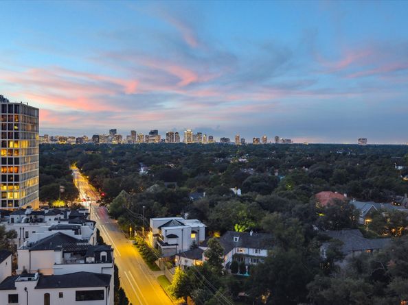2323 San Felipe Street 1101, Houston TX 77019