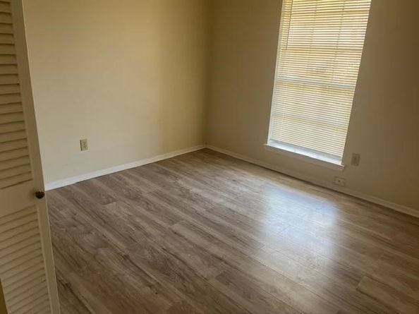 9903 Kent Towne Lane, Sugar Land TX 77498