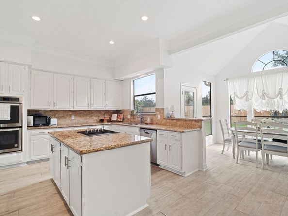 1626 Kings Castle Drive, Katy TX 77450