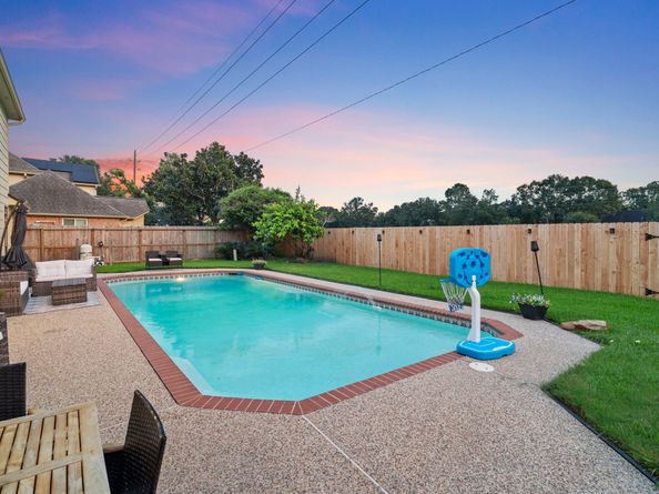 1626 Kings Castle Drive, Katy TX 77450