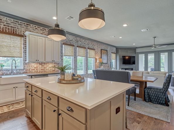 42 Secluded Trail, The Woodlands TX 77380