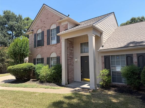 16006 Maple Acres Court, Houston TX 77095