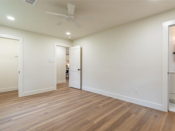 5318 Hialeah Drive, Houston TX 77092