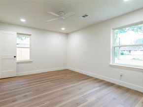 5318 Hialeah Drive, Houston TX 77092