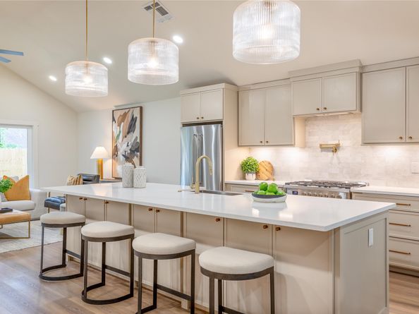 5318 Hialeah Drive, Houston TX 77092
