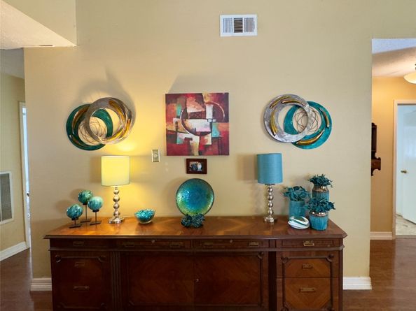 15802 Amapola Drive, Houston TX 77083