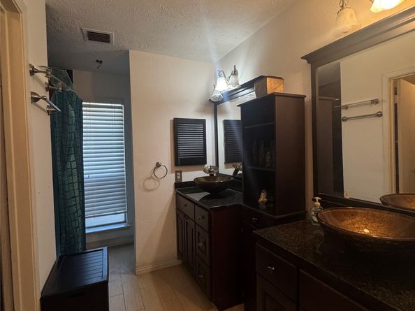15802 Amapola Drive, Houston TX 77083