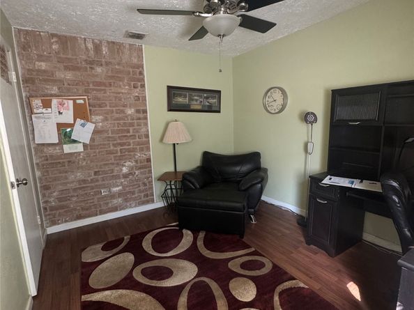 15802 Amapola Drive, Houston TX 77083