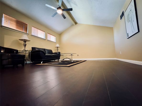 15802 Amapola Drive, Houston TX 77083