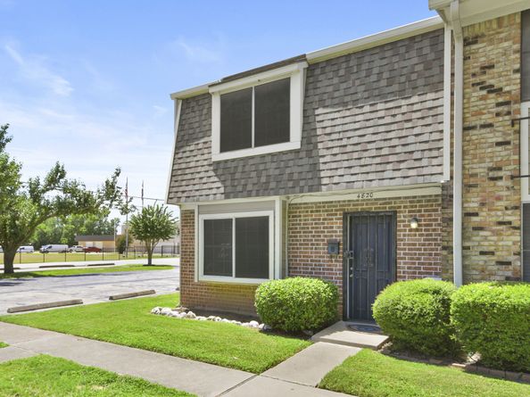 4820 Milwee Street, Houston TX 77092