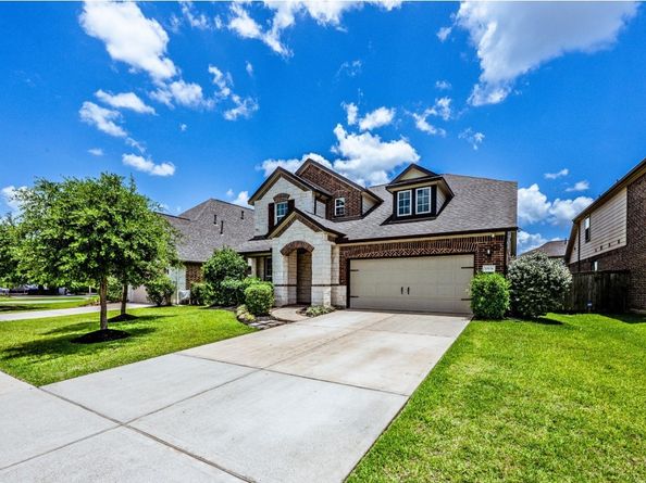 10938 Sarah Bluff Lane, Cypress TX 77433