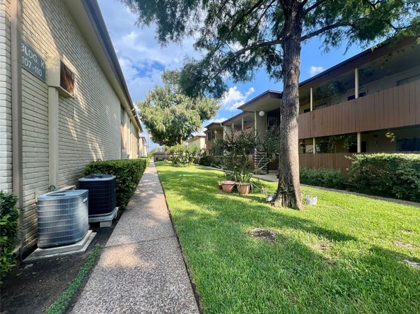 7714 Renwick Drive K107, Houston TX 77081